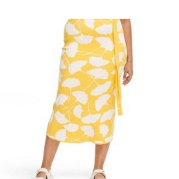 Diane Von Furstenberg for Target Halter Tie Neck Yellow Sweaterknit Dress L - Picture 4 of 8
